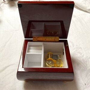 Music jewelry box NEW in box. Plays Israeli national anthem